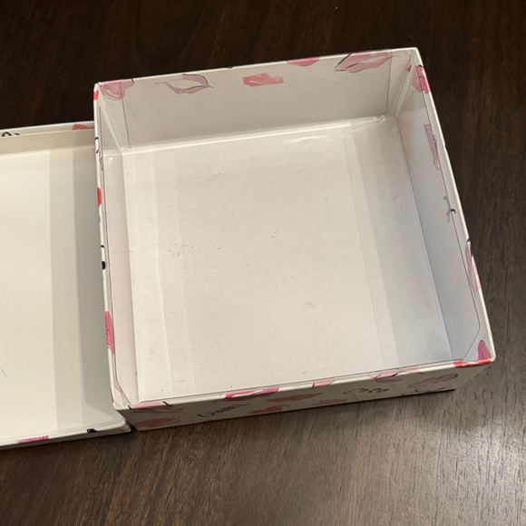 Coco Chanel Box - Picture 3 of 4